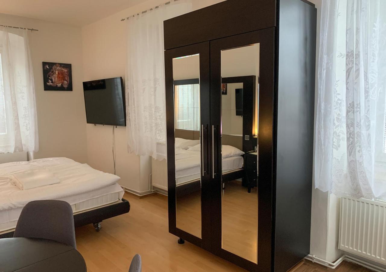 Penzion Mlynicky Dvur Otel Červená Voda Dış mekan fotoğraf